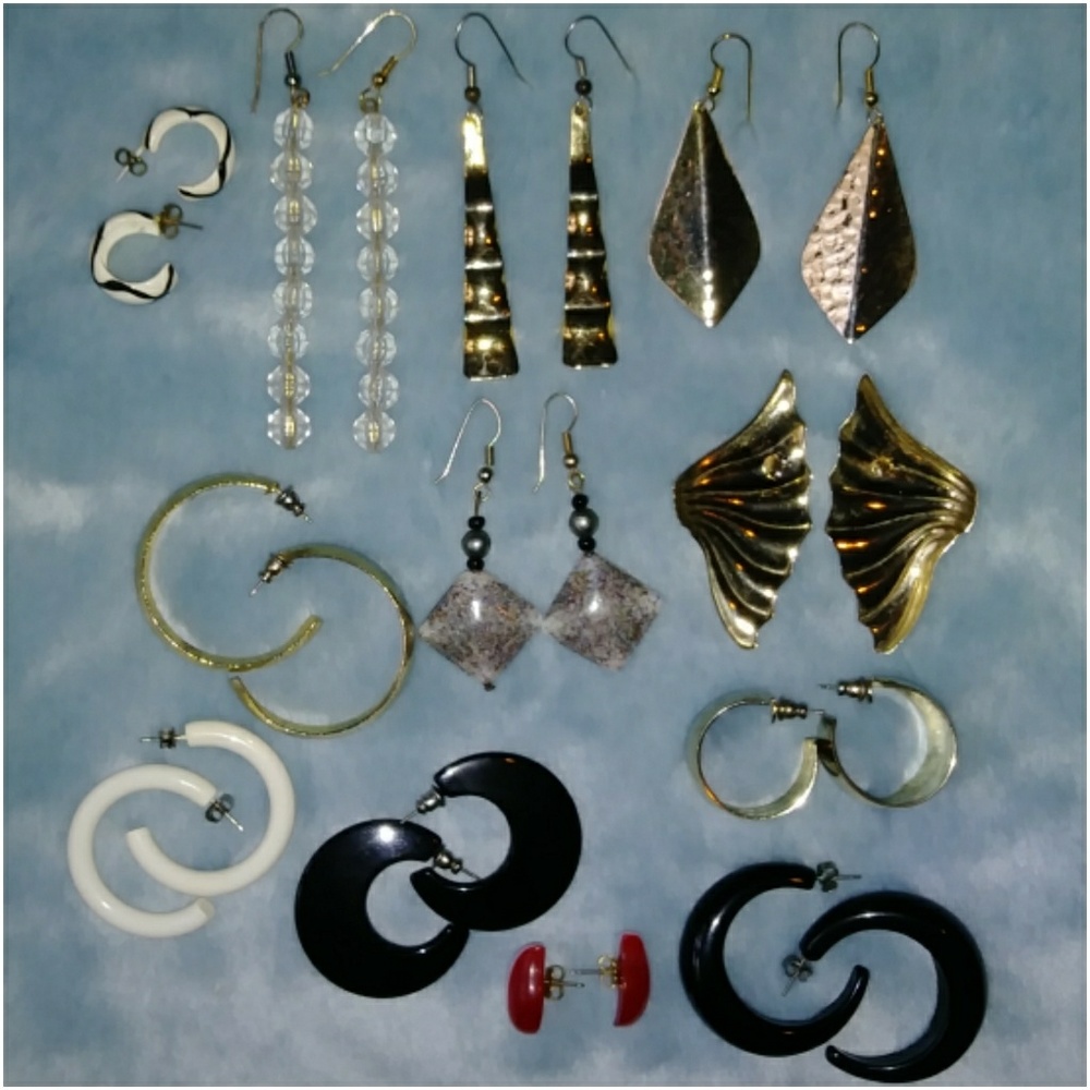 🌼Earring Bundle - Picture 2 of 2